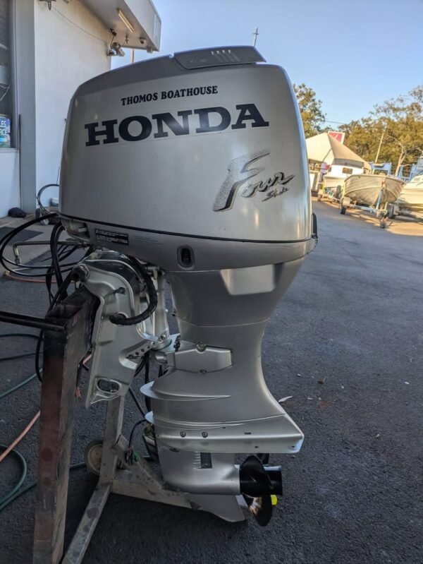 Honda 40HP 4-Stroke Used Outboard Motor – 2006 – 760 Hours – Long/Short Shaft