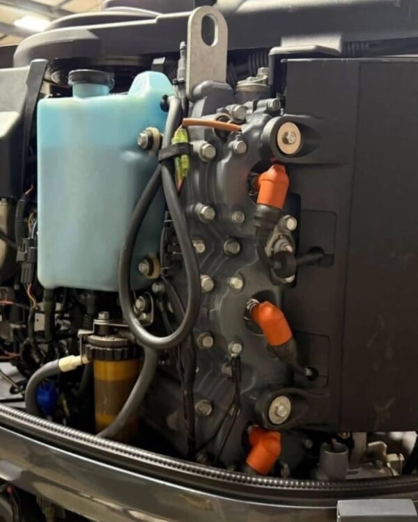 Yamaha VMAX HPDI 250HP Used Outboard Motor – 2012 – 690 Hours – Long Shaft