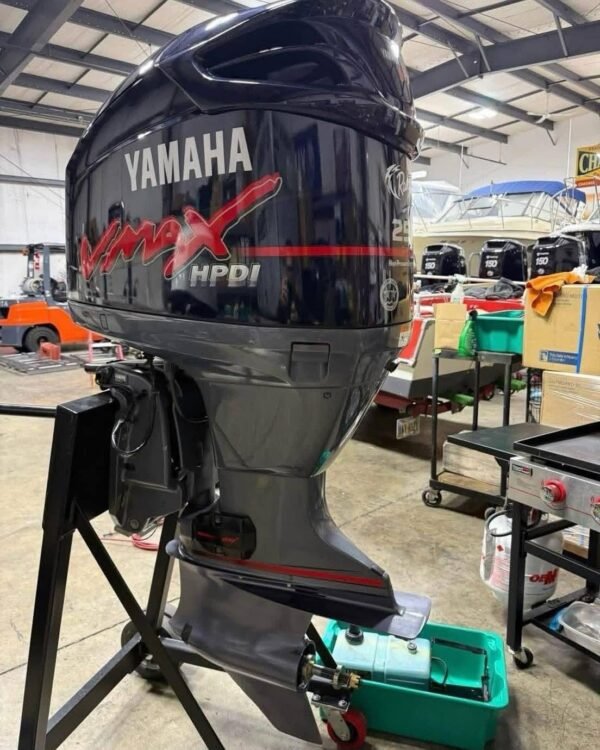 Yamaha VMAX HPDI 250HP Used Outboard Motor – 2012 – 690 Hours – Long Shaft