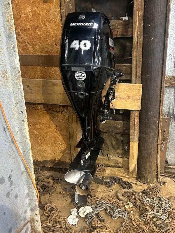 Mercury 40HP 4-Stroke Used Outboard Motor – 2016 – 605 Hours – Long/Short Shaft