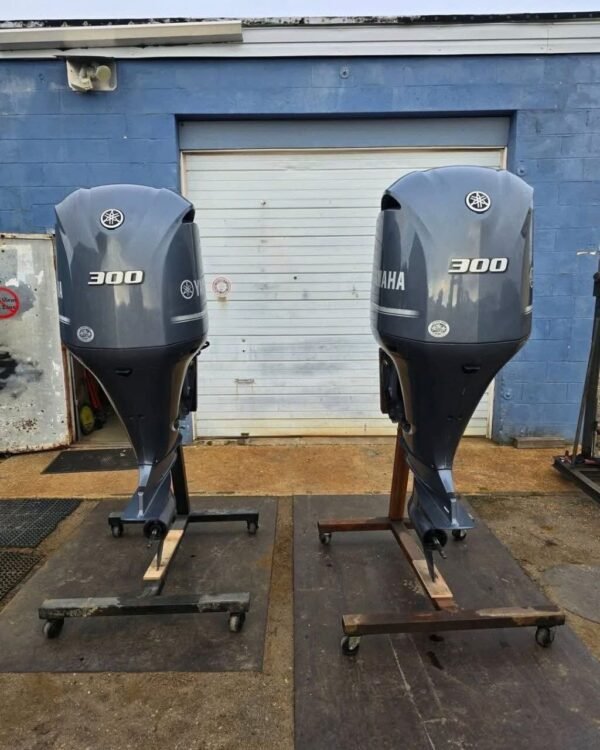 Used Yamaha Twin 300HP Outboards 2023 | 199 & 200 Hours | Freshwater