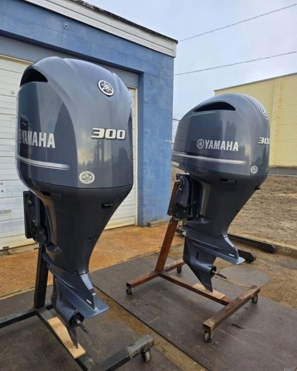 Used Yamaha Twin 300HP Outboards 2023 | 199 & 200 Hours | Freshwater